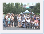 100_0734 * Foule regardant un amuseur public * 640 x 480 * (111KB)